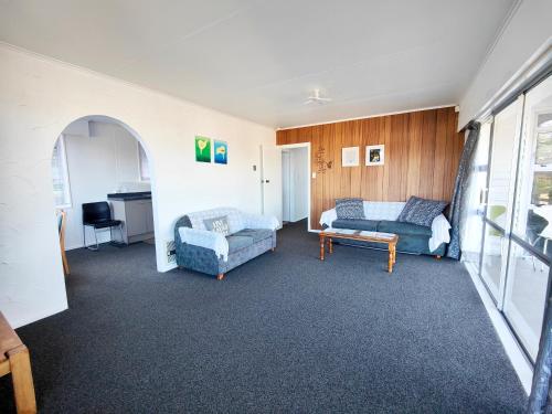 special in winter from 138 for three bedrooms unit in Johnsonville Wellington, Wellington (foto 3)