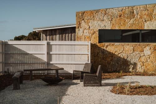 Betty's Beach House in Cheynes
