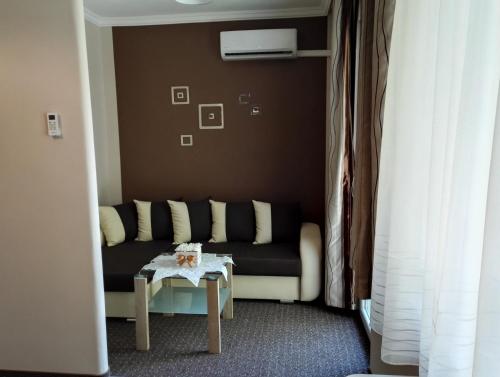 Adél Apartman