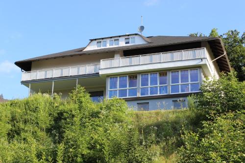 Ferienwohnungen Krakolinig, Pension in Pörtschach am Wörthersee