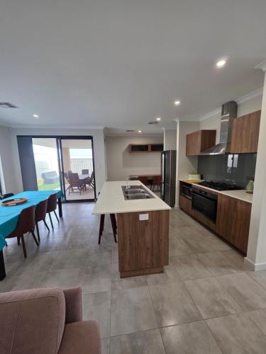 Közös társalgó / TV, Sandcastle by the Sea in Yanchep