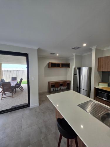 Konyha, Sandcastle by the Sea in Yanchep