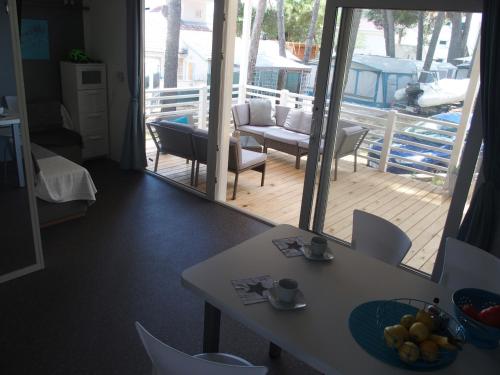 Balkons/terase, Luxury MobileHome Lucina Bay in Pasman