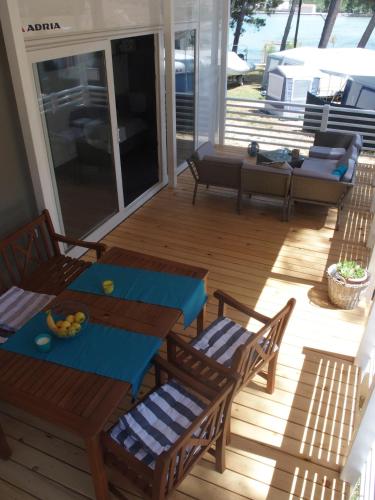  Luxury MobileHome Lucina Bay in 23262 Pašman