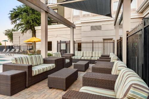 La Quinta by Wyndham Arlington North 6 Flags Dr - image 10