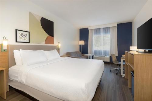 Spark by Hilton Wilmington Carolina Beach Rd in 默特爾格羅夫