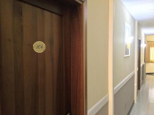 Hotel Marco Polo SELF CHECK-IN – Bologna, KY