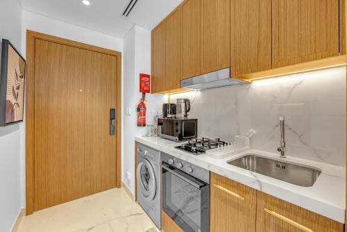 Elegant Studio Retreat in the Heart of Dubai, Dubai (photo 7)