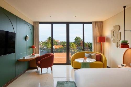 room detail thumbnail 1