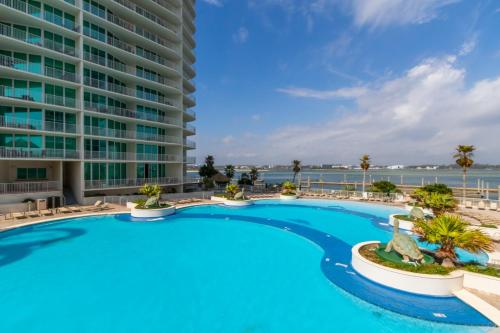 Swimming pool, Caribe 213B in Orange Beach (AL)
