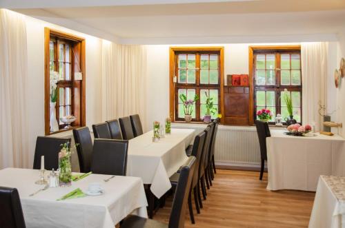 Restaurant, Apart Hotel Paradies in Bad Salzschlirf