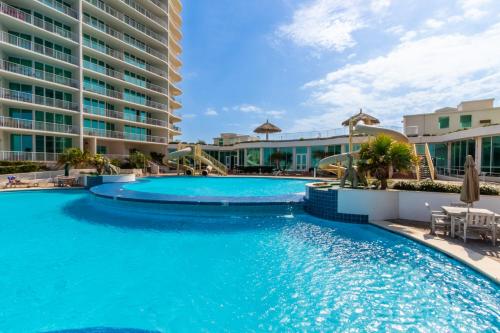 Caribe Resort by Hosteeva - 수영장