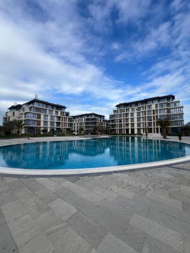 Caspian Sea Breeze, Baku