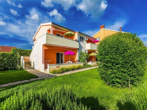Apartment in Nin near Beach & Pool, Zaton (foto 6)