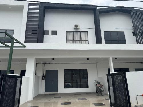 Ramadhina The Luxe Retreat Home2stay Ipoh