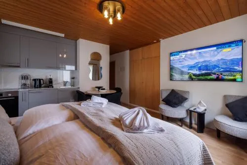 Luxe Davos Studio Central Walk to Lifts in Davos, Schweiz