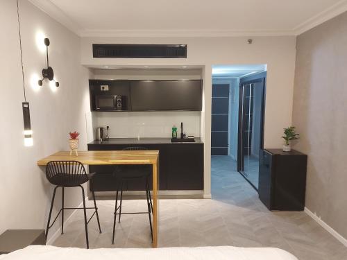 מגדל הים - בניין אלמוג in Carmel Beach Front