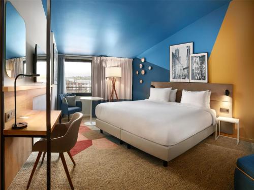 room detail thumbnail 0