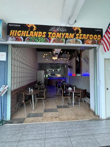 Restaurant, Rich field Cameron Highlands Homestay-Peony Square-3BDR 2BTH-8PAX in Kuala Terla
