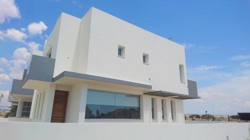 T&E Villa photo 1