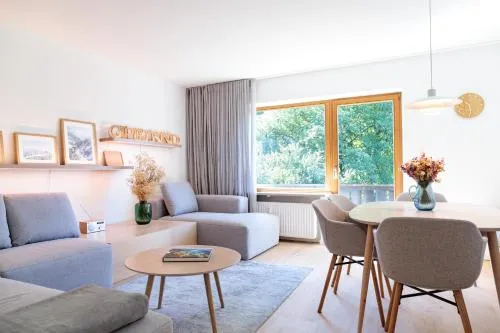 Gipfelkind in Garmisch-Partenkirchen, Deutschland