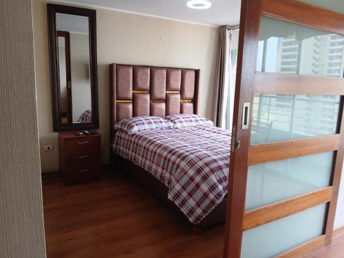 Apartment near to MIRAFLORES, BEACHES & REBAGLIATI HOSPITAL ! Panoramic View,Pool, Gym,Private Park in LINCE, Lima (foto 2)
