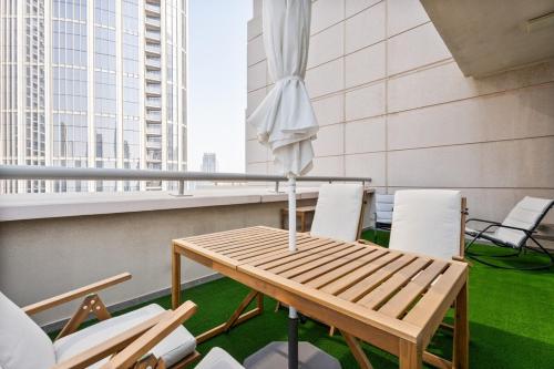 Boema Apartments - Terrace with Stunning Burj View, Dubai (Foto 10)