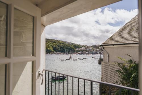 老碼頭房子酒店 (The Old Quay House Hotel) in 福伊鎮中心