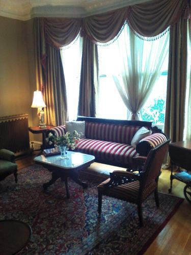 A Kingston Bed & Breakfast