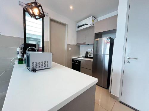 OKR 2-11 pax homely cozy house 7 min to Midvalley - image 7