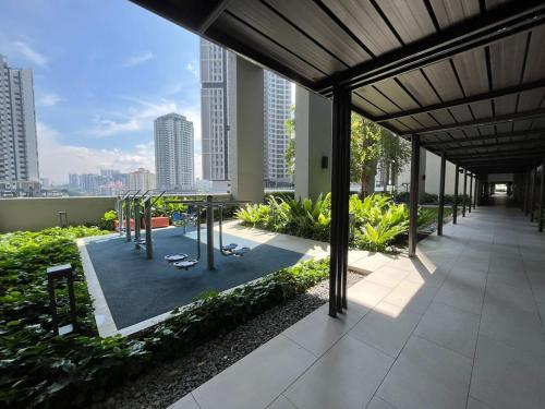 OKR 2-11 pax homely cozy house 7 min to Midvalley - image 14