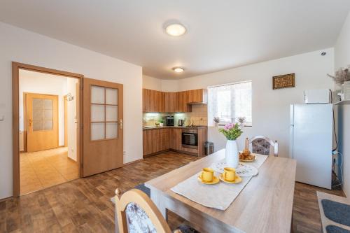 Kitchen, Apartman v Ladove kraji in Pruhonice