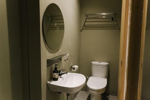 Sanctuary Hotel Slipi