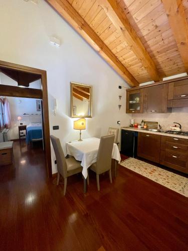 廚房, La casa nel parco in 莫利亞諾韋內托