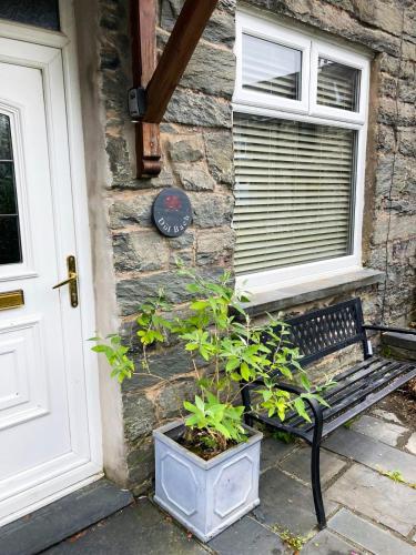 Dolbach Cottage Snowdonia in Blaenau-Ffestiniog