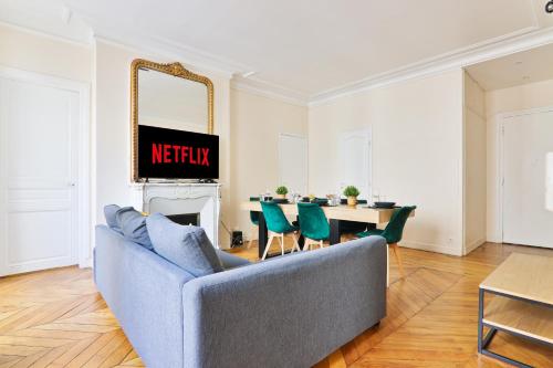 Arc de Triomphe Superbe Appartement Paris Free Netflix, Paryż