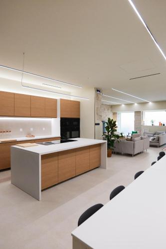 Extra Spacious Modern Apartment HUB Nice Center, Nice (photo 6)