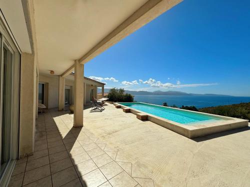 Swimming pool, Villa Casa Bianca Sagone Piscine privee et Vue mer Familiale in Vico