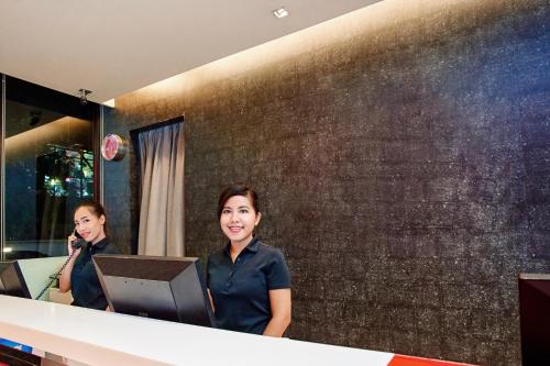 ล็อบบี้, อีซี่ แพลนเน็ต พัทยา (Easy Planet Pattaya) near ฮอลลีวู๊ด ดิสโก้เทค