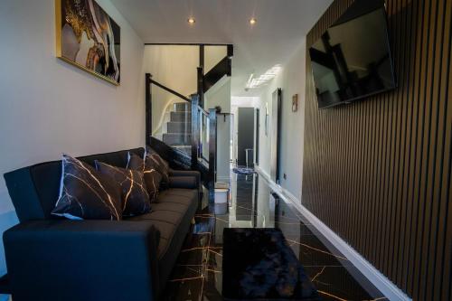 The Scouse Suite, Ливерпуль