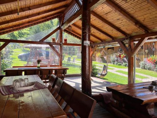 Étterem, Pensiunea Casa Loloiu in Gura Raului