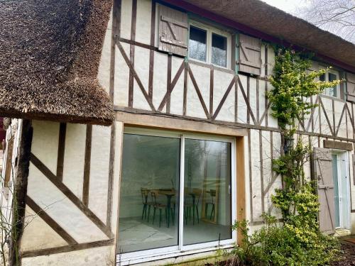 Chaumiere cosy proche bourg - Jardin - Campagne in Cormeilles