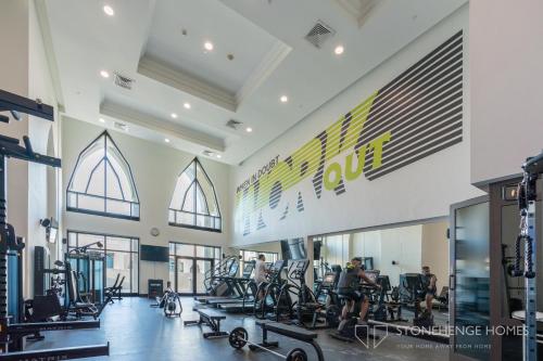 Chic and Spacious 1BR Apartment Steps Away from Burj Khalifa & Dubai Mall, Dubaj (fotografie 3)