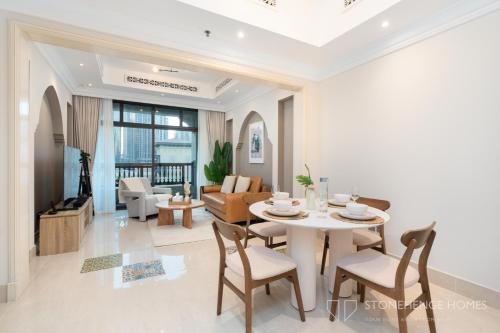Cozy 1BR Steps Away from Burj Khalifa & Dubai Mall - image 12
