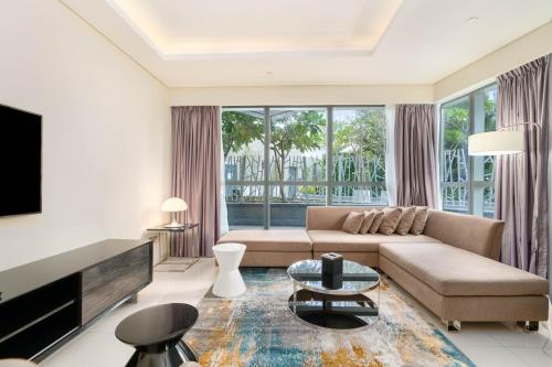Your Hollywood-Style Hideaway -DAMAC Paramount, Дубай