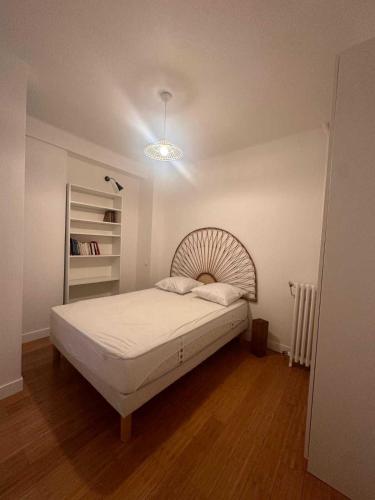 Beautiful Apt 3BR-6P-Paris 17th-Arc de Triomphe - image 7