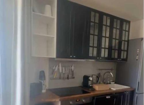 Beautiful Apt 3BR-6P-Paris 17th-Arc de Triomphe - image 5