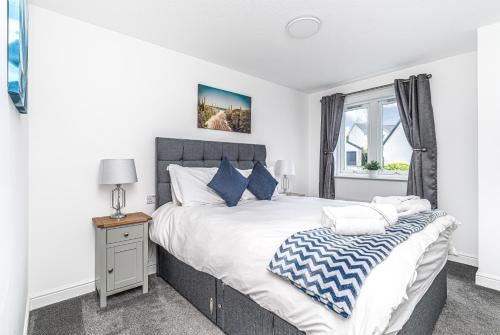Super Prime Luxury Waterfront View DBay by TBA in Saint Davids