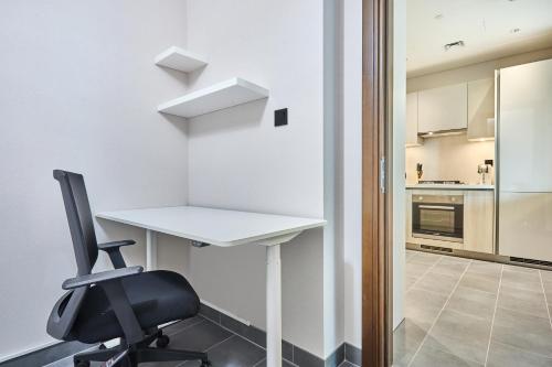 STAY BY LATINEM Luxury 1BR and Study Holiday Home CC 2608 Near Downtown, Dubaï (photo 6)