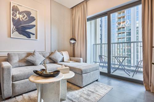 STAY BY LATINEM Luxury 1BR and Study Holiday Home CC 2608 Near Downtown, Dubaï (photo 2)